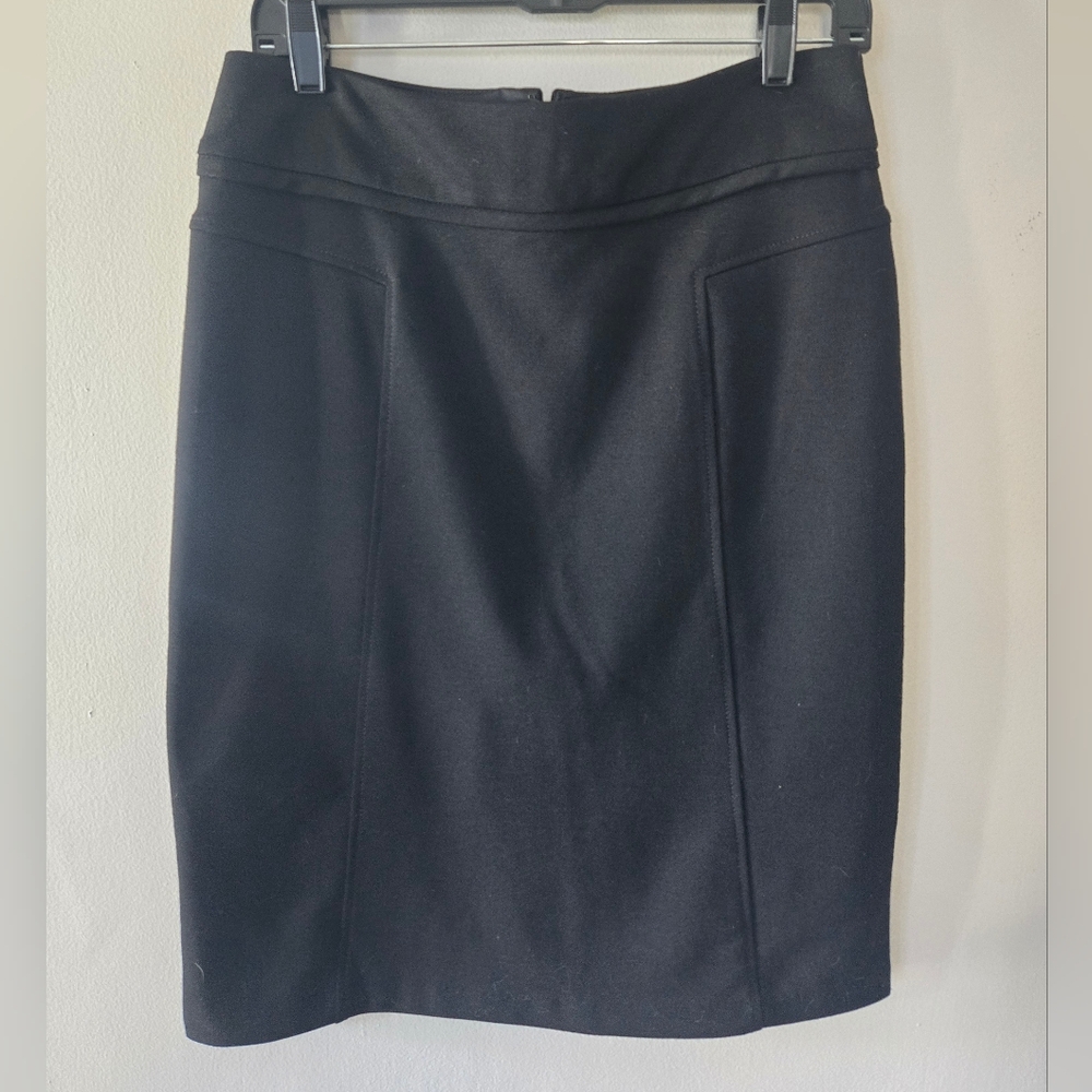 New York & Company Classic Black Pencil Skirt